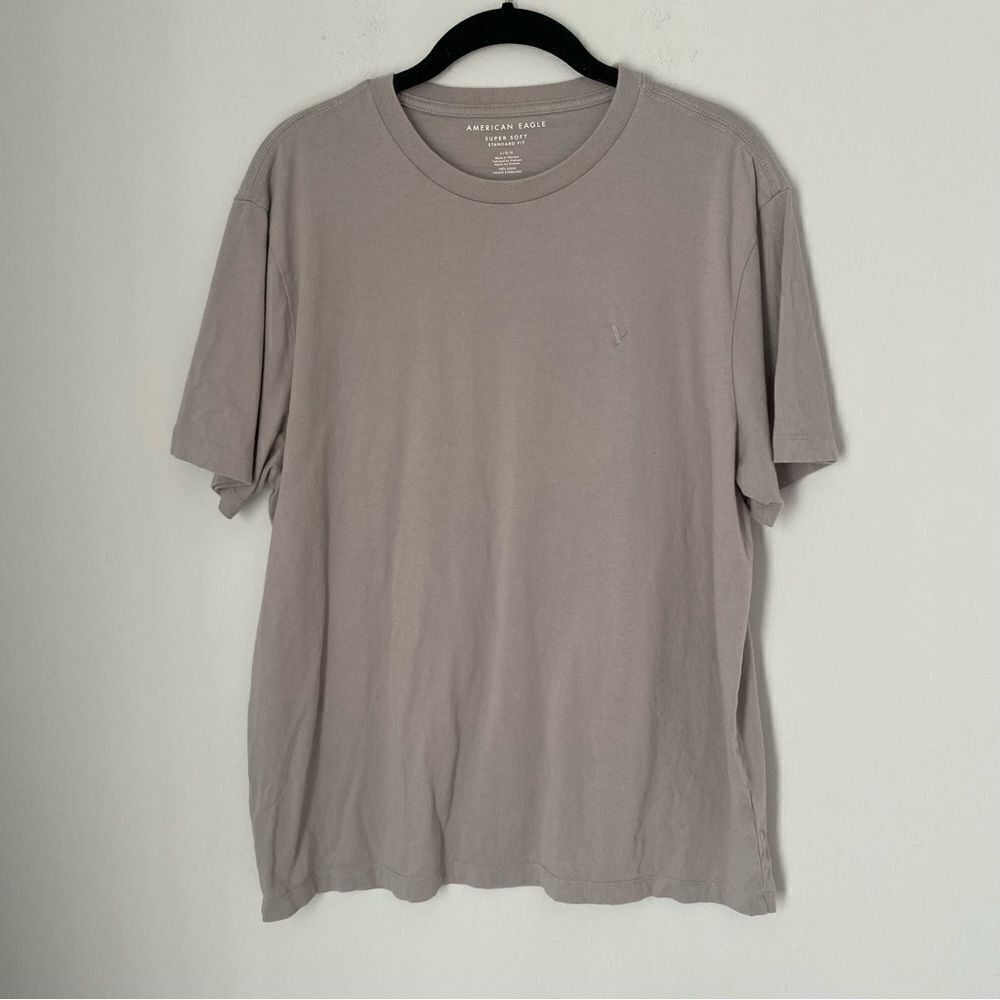 American Eagle Men’s Short Sleeve Crew Neck Basic Teeshirt